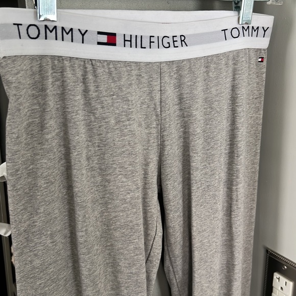 Tommy Hilfiger loungers NWOT - Picture 9 of 9